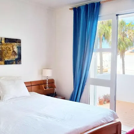 Da Gale, 250m Da E Piscina Apartman Galé
