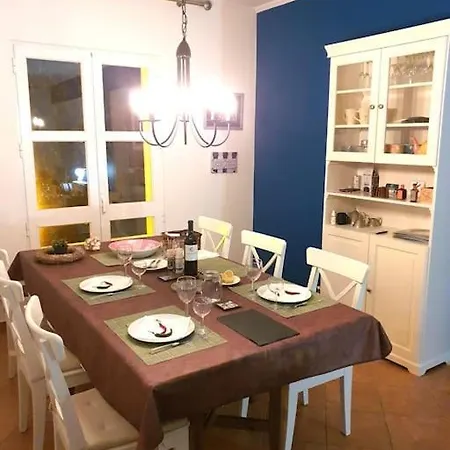 Da Gale, 250m Da E Piscina Daire *